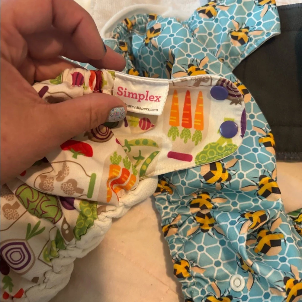 Simple Vibrant Patterned Cloth Diapers - Picture 3 of 6